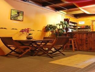 Berambih Lodge Кучинг Екстериор снимка